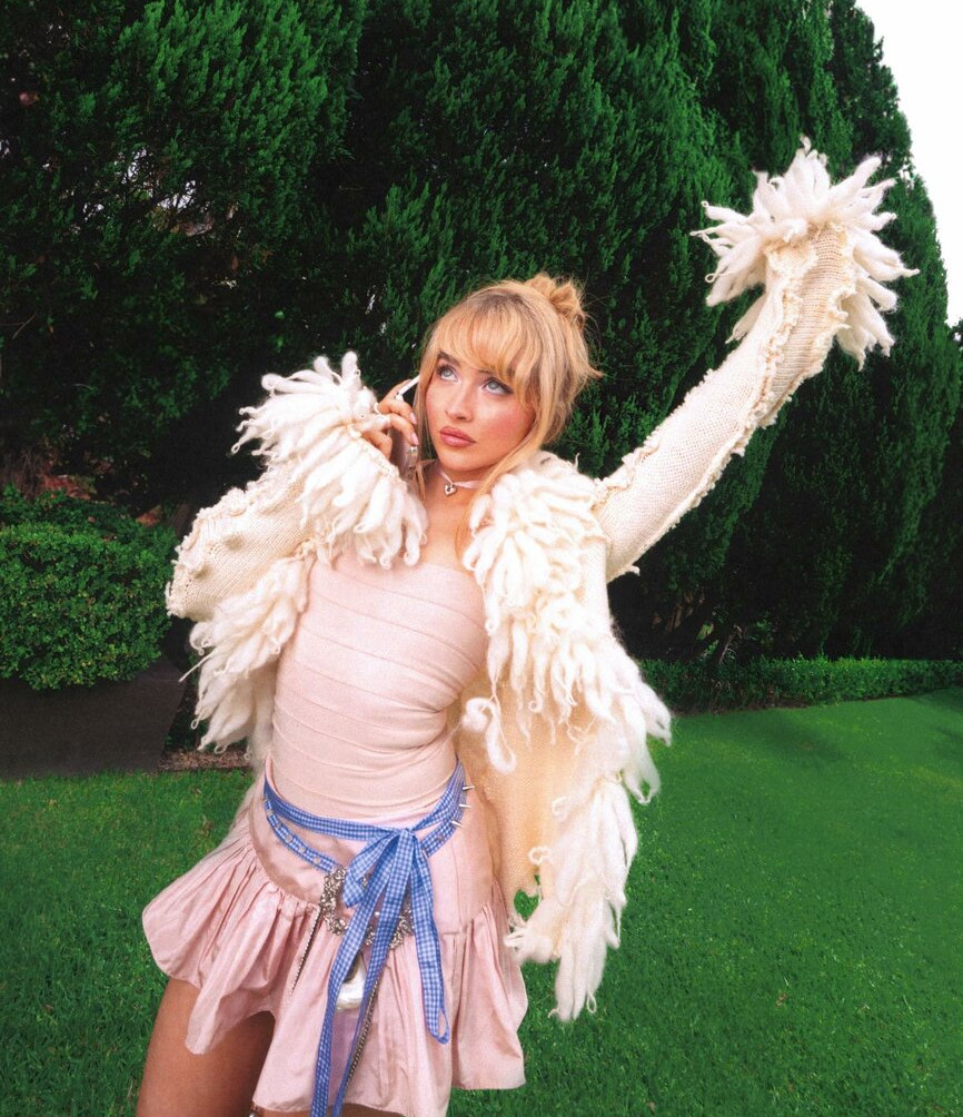 sabrina-carpenter gallery photo #1676