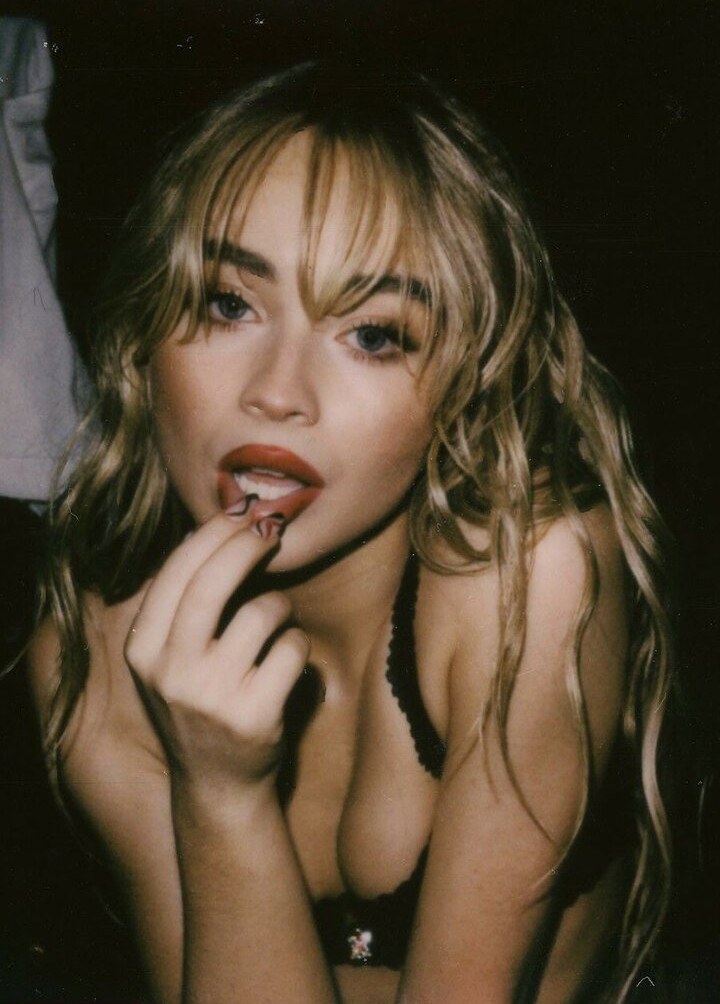 sabrina-carpenter gallery photo #1699