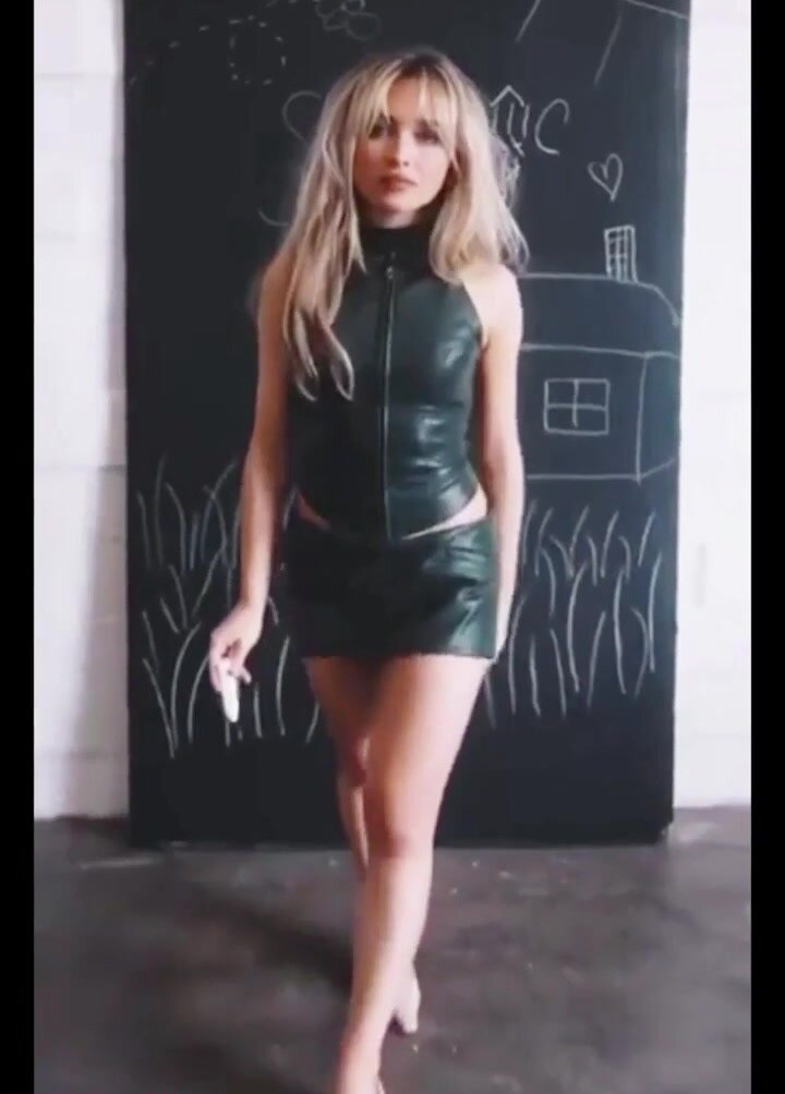 sabrina-carpenter gallery photo #2152