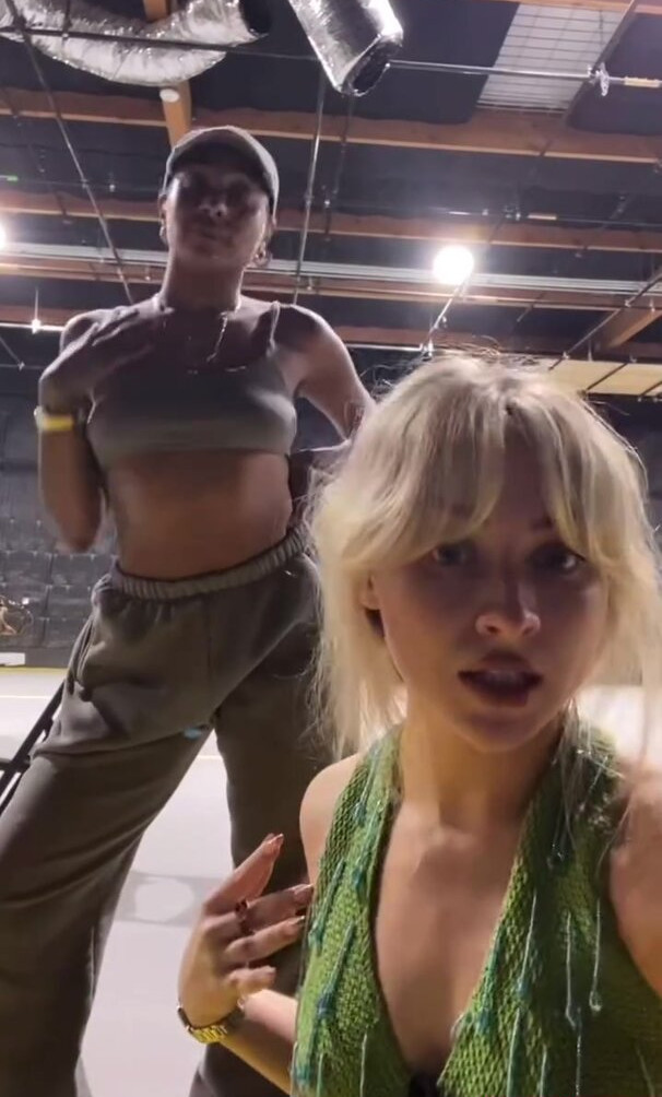 sabrina-carpenter gallery photo #2336