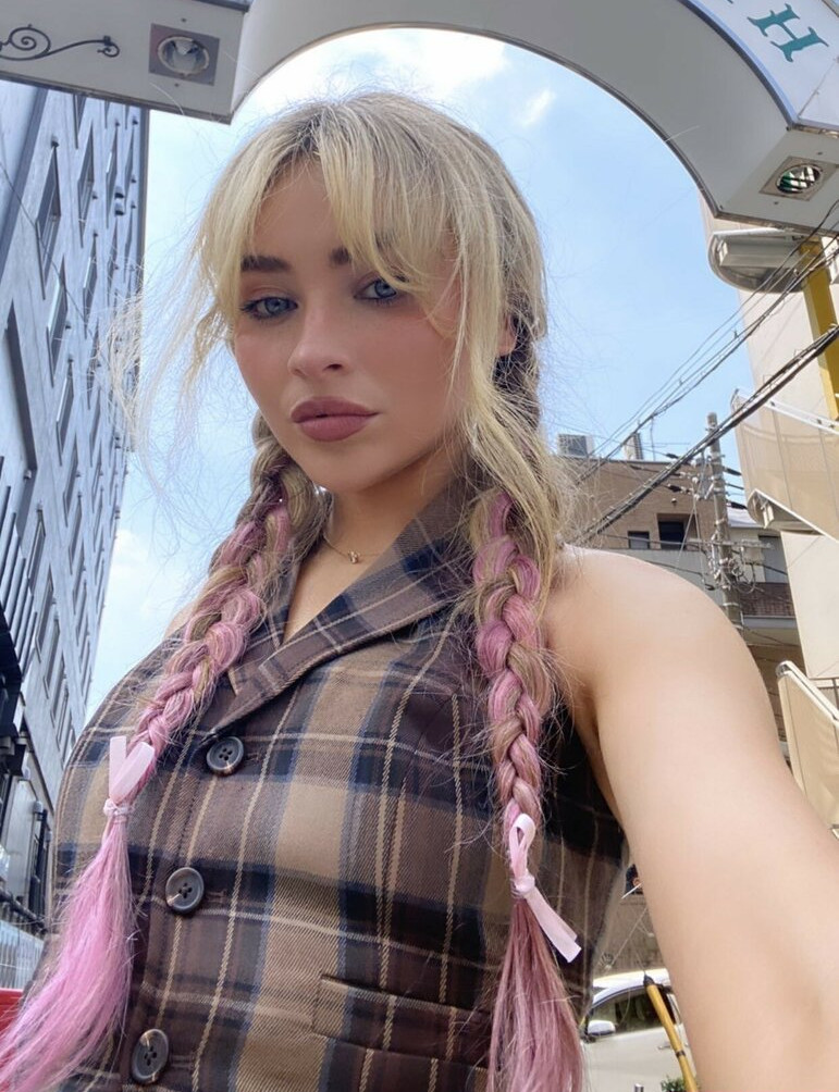 sabrina-carpenter gallery photo #2460