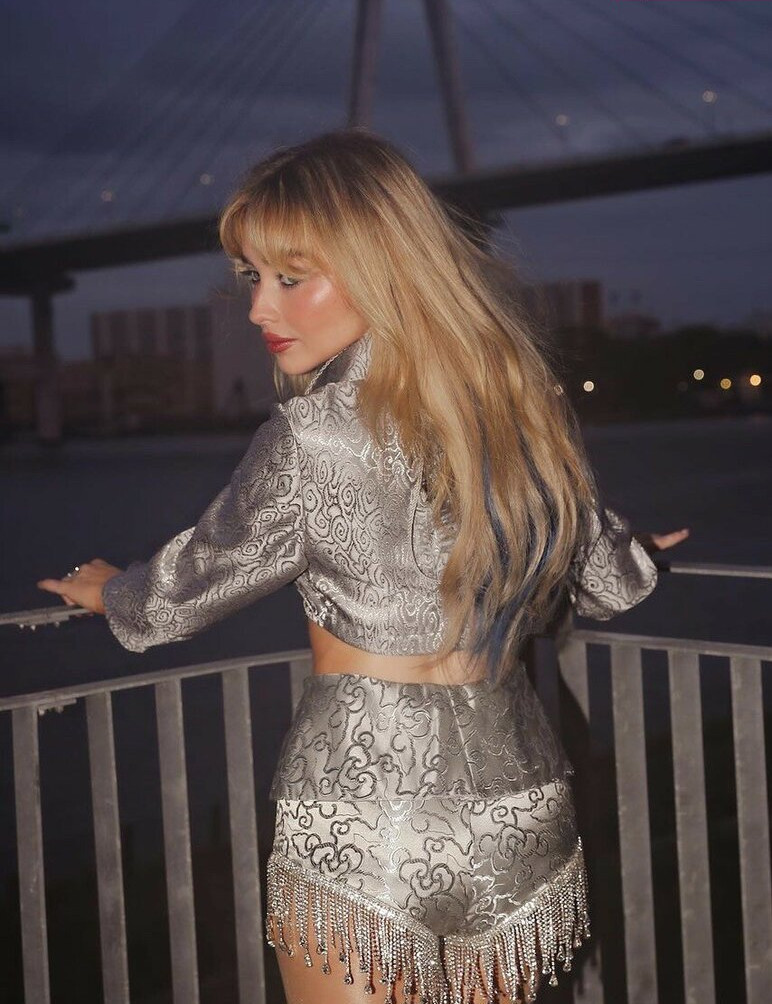 sabrina-carpenter gallery photo #2462