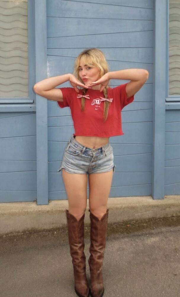 sabrina-carpenter gallery photo #2466