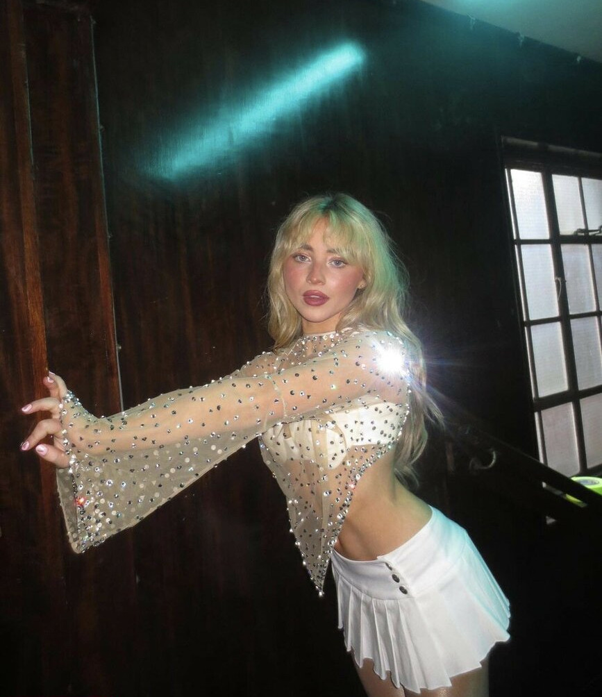 sabrina-carpenter gallery photo #2529