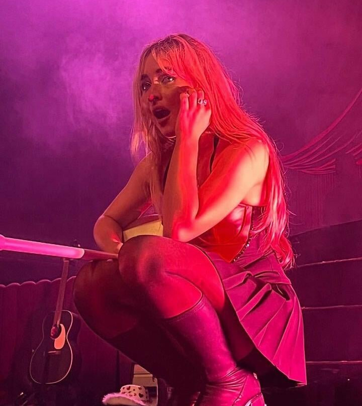 sabrina-carpenter gallery photo #2536