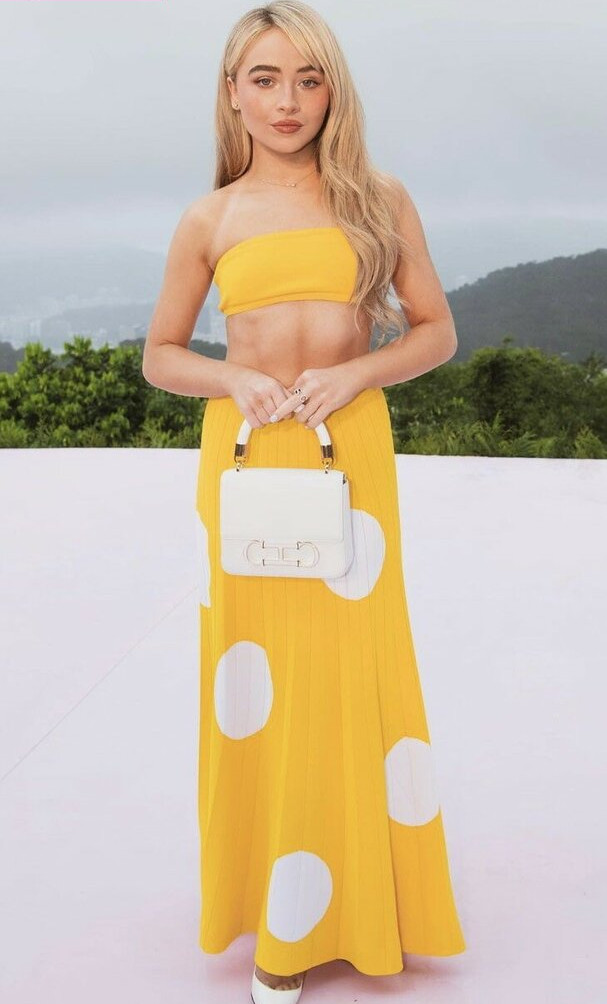 sabrina-carpenter gallery photo #2582