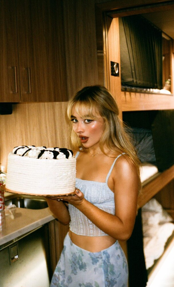 sabrina-carpenter gallery photo #2603