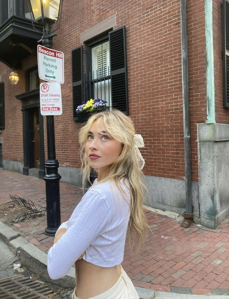 sabrina-carpenter gallery photo #2653