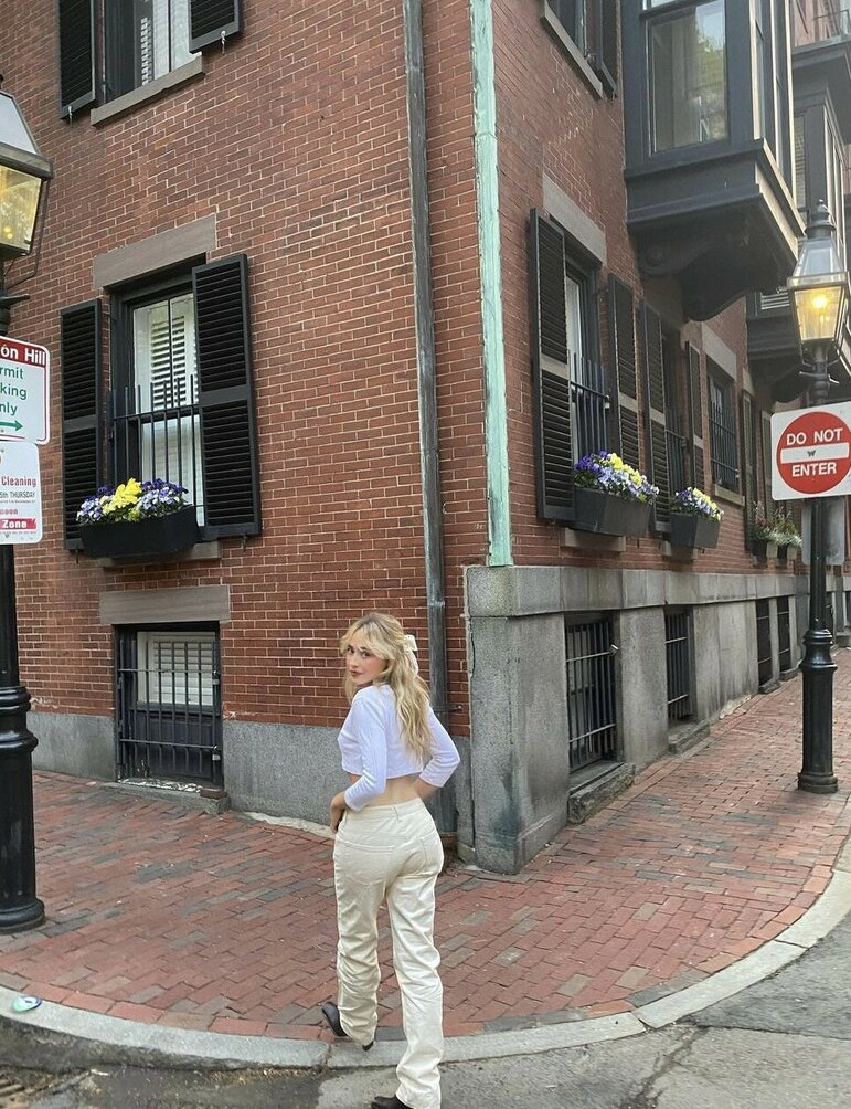 sabrina-carpenter gallery photo #2655