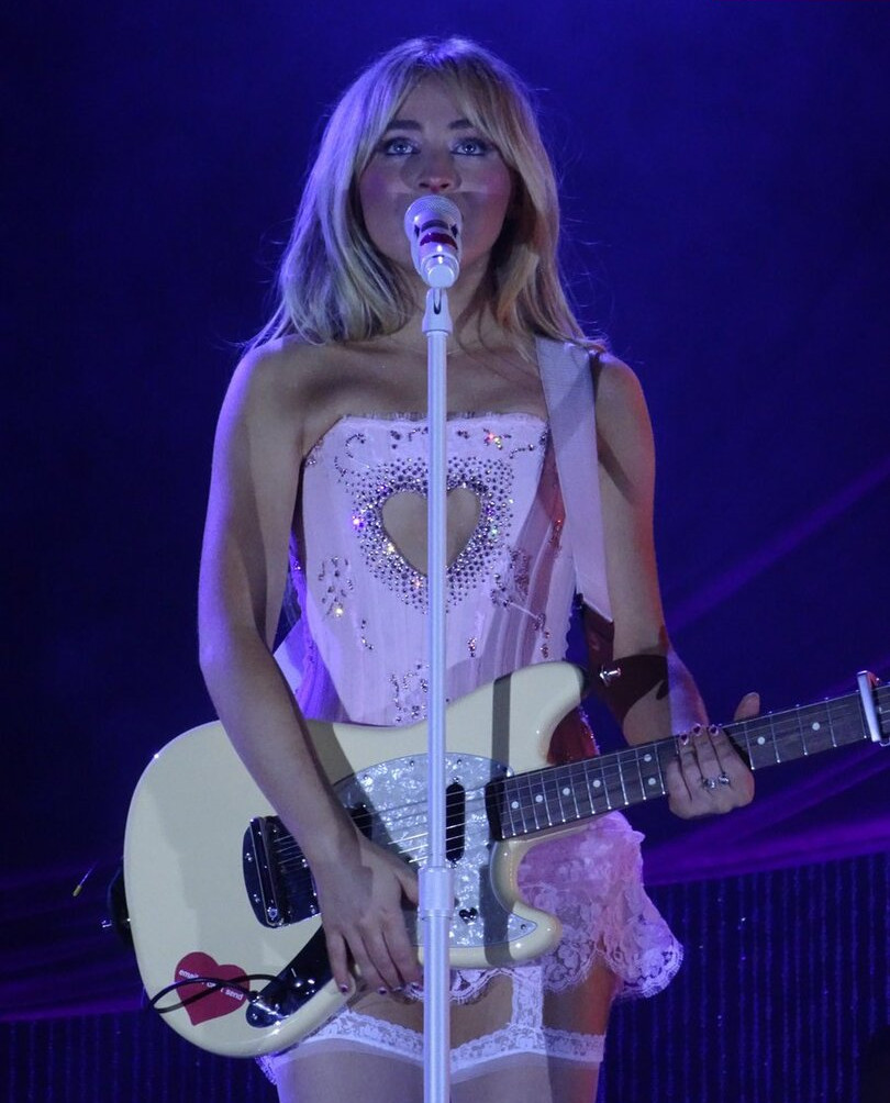 sabrina-carpenter gallery photo #2691