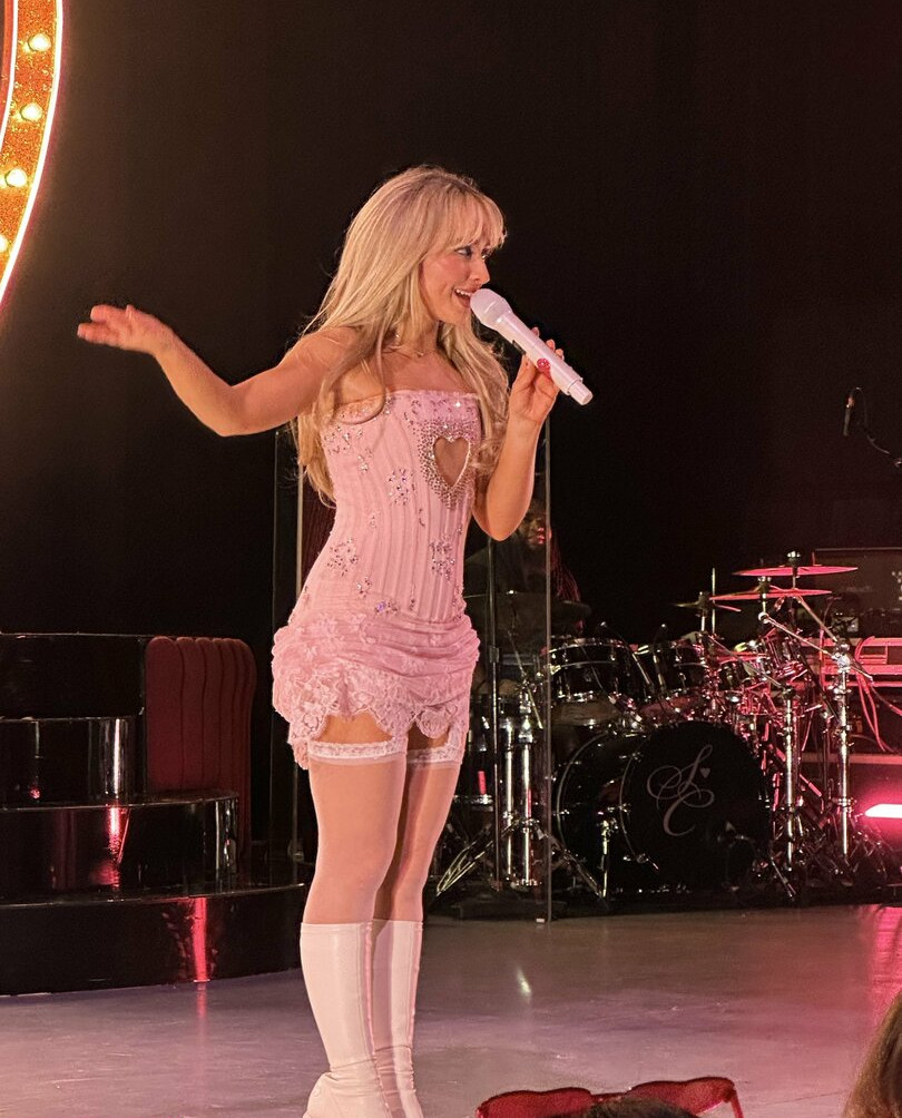 sabrina-carpenter gallery photo #2710