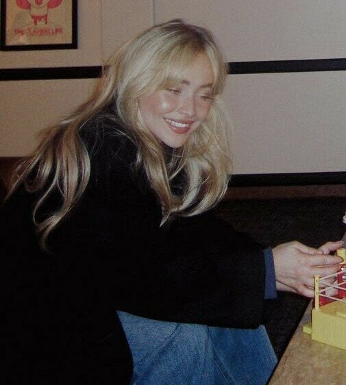 sabrina-carpenter gallery photo #2720