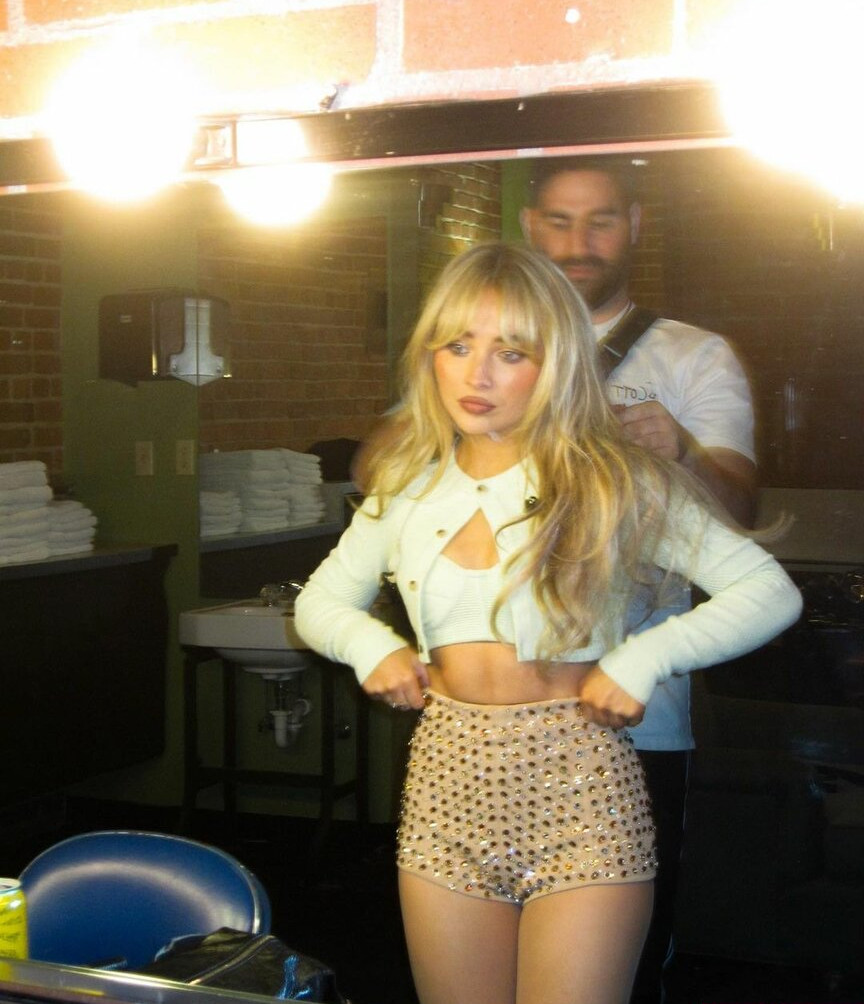 sabrina-carpenter gallery photo #2729