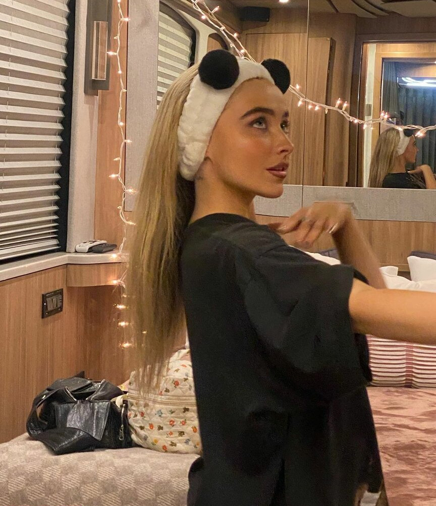 sabrina-carpenter gallery photo #2770