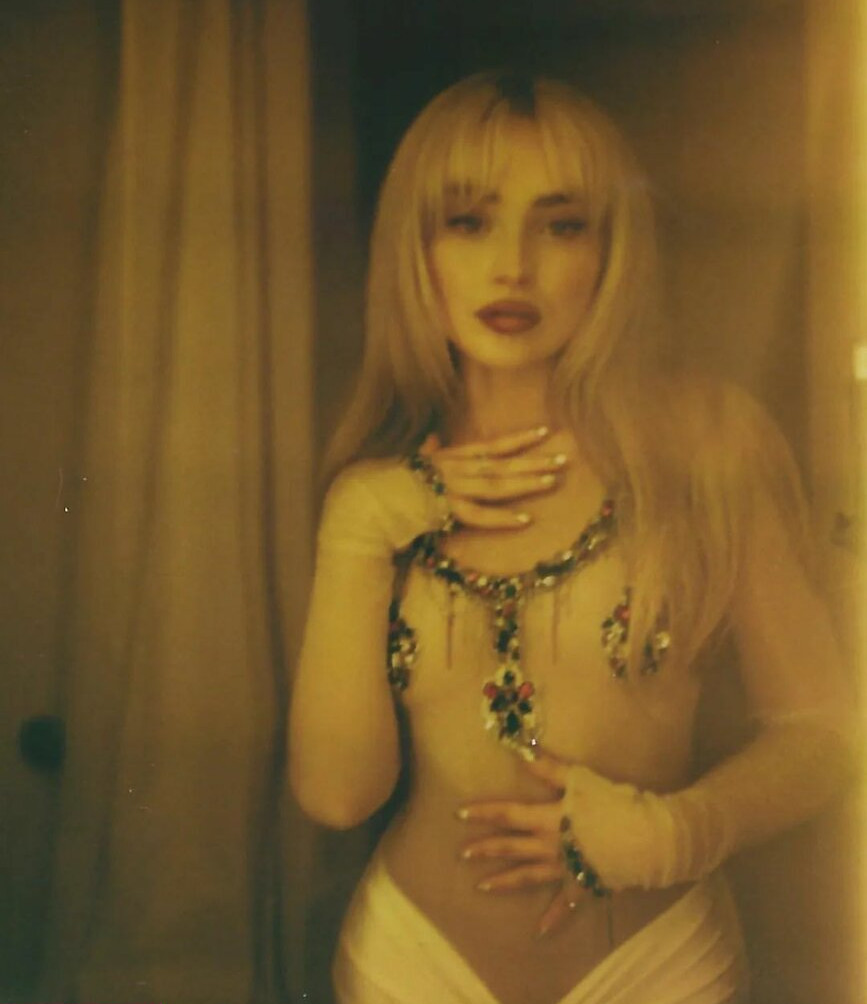 sabrina-carpenter gallery photo #2812