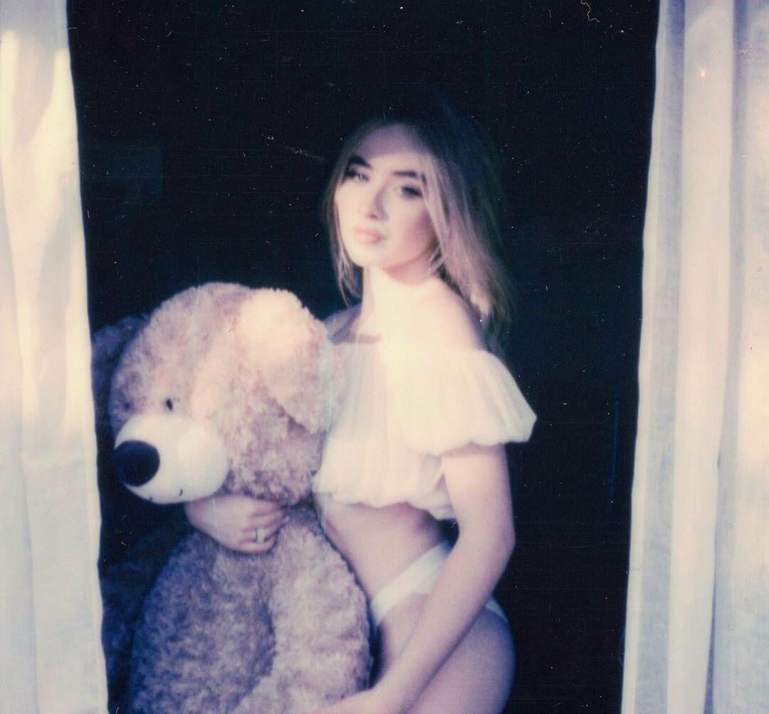 sabrina-carpenter gallery photo #2932