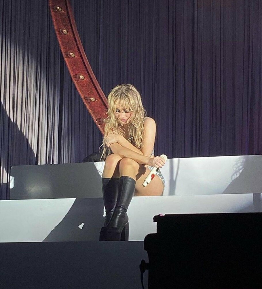 sabrina-carpenter Nude Leaks OnlyFans Photos #3368 - LeakJerk