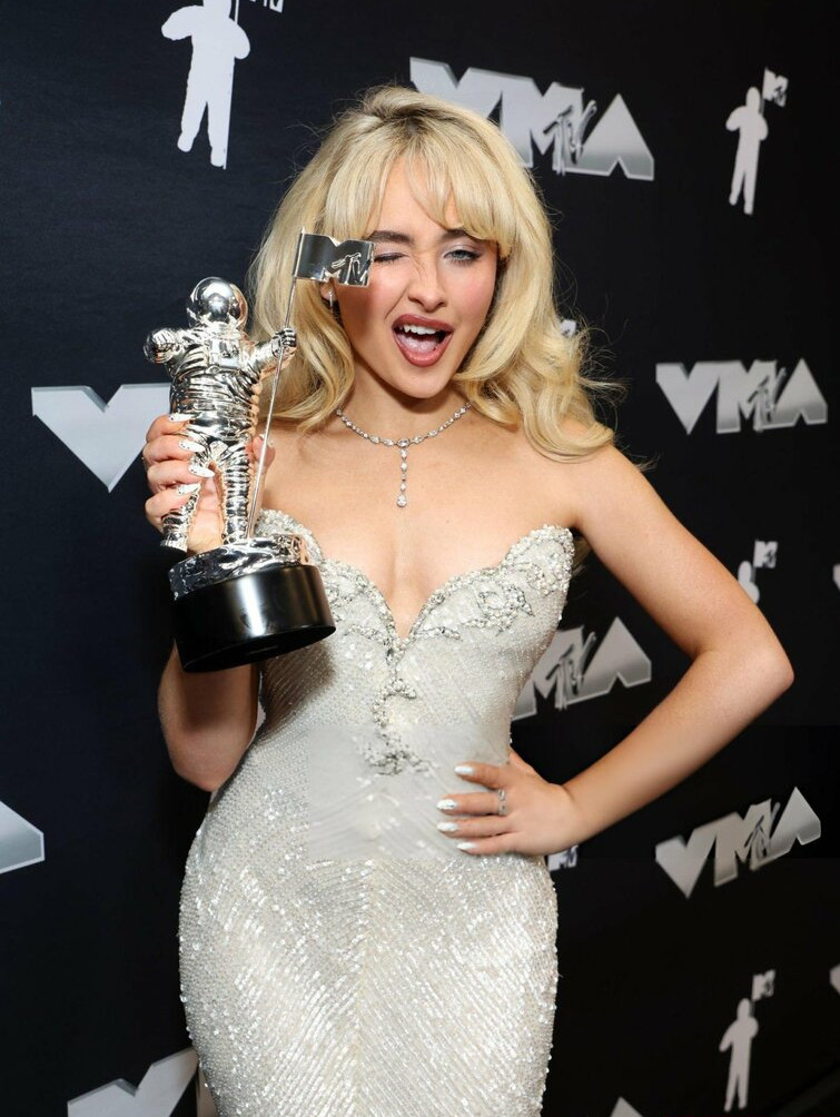 sabrina-carpenter Nahé úniky fotek pouze od fanoušků #588 - Fapshots