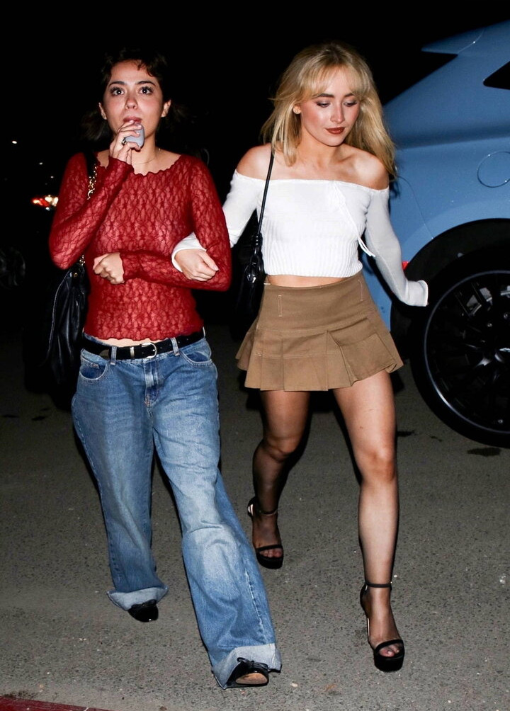 sabrina-carpenter Nahé úniky fotek pouze od fanoušků #778 - Fapshots