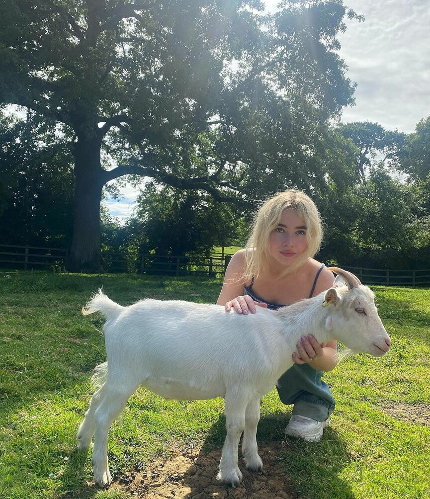 sabrina-carpenter Nahé úniky fotek pouze od fanoušků #947 - Fapshots