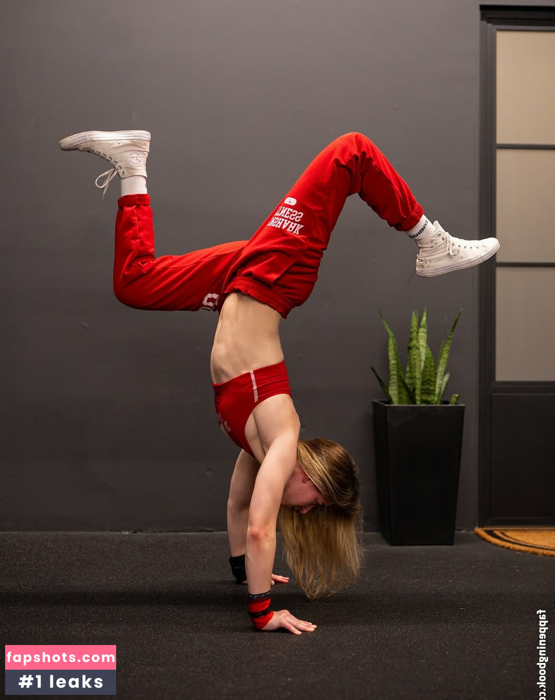 Sabrina Cesta gallery photo #12