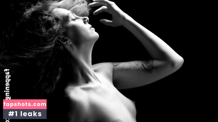 Sabrina Herz gallery photo #22