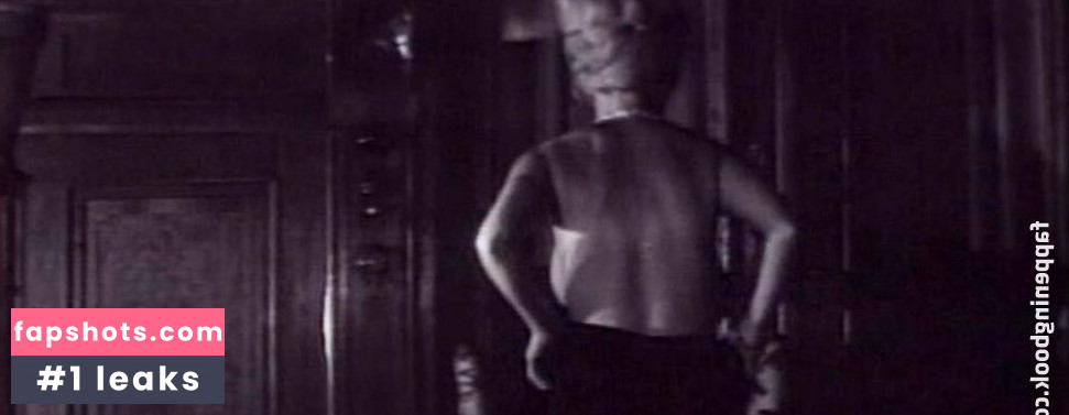 Sabrina Koch gallery photo #10