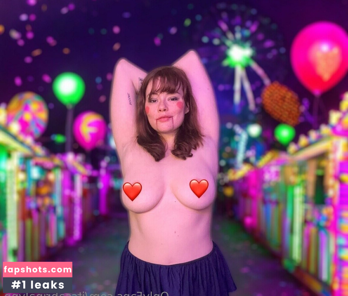 Sabrina Lynn gallery photo #13