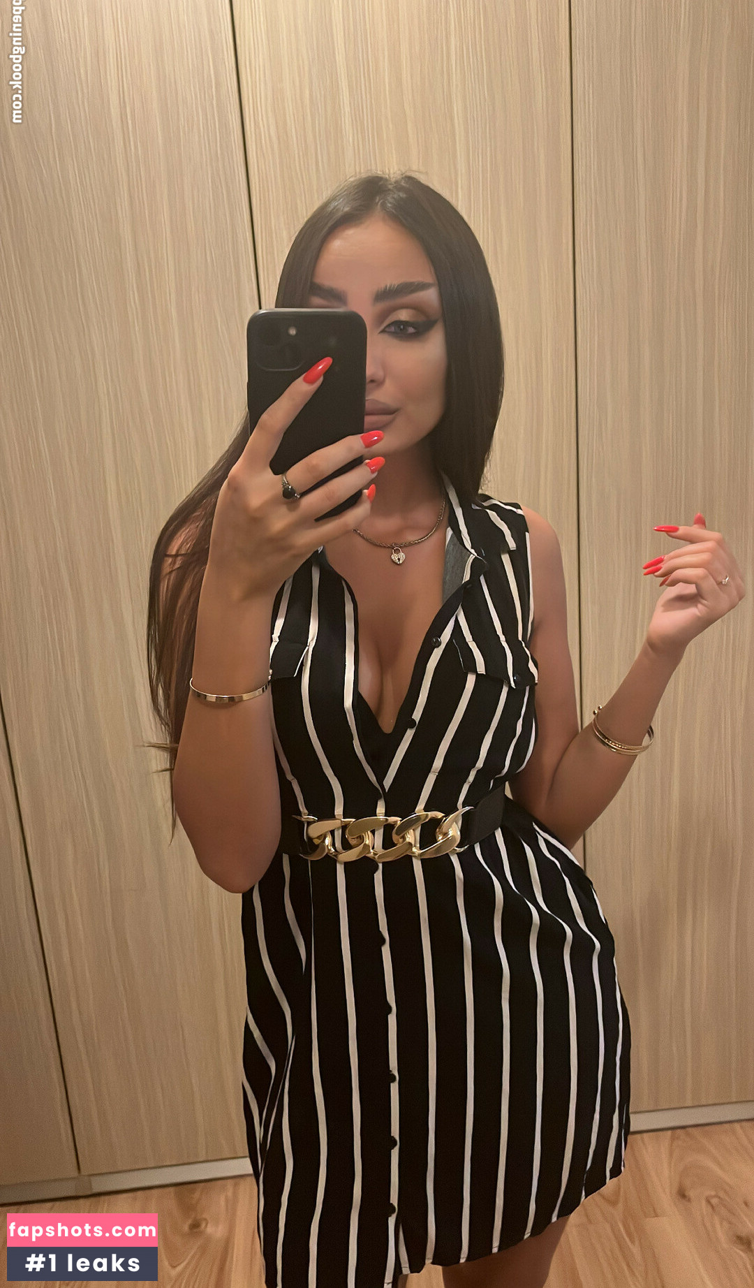 Sabrina gallery photo #20