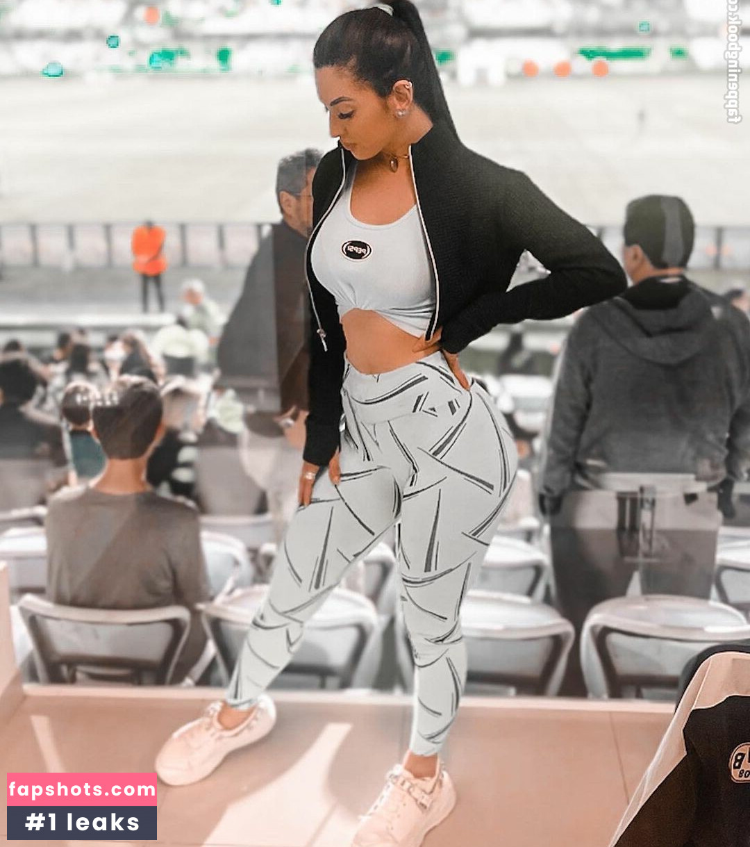 Sabrina Raissa Nude Leaks OnlyFans Photos #5 - LeakJerk