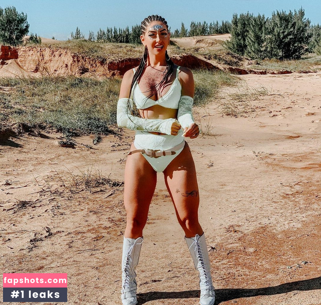 Sabrina Raissa Nude Leaks OnlyFans Photos #7 - LeakJerk