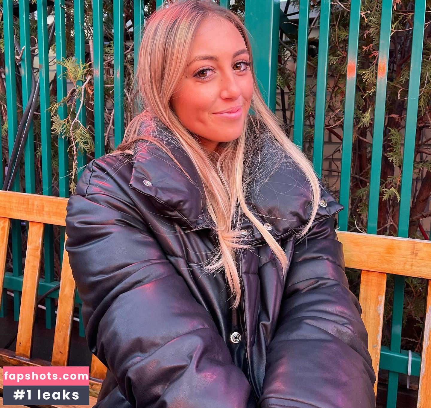 Sabrina Romana gallery photo #21