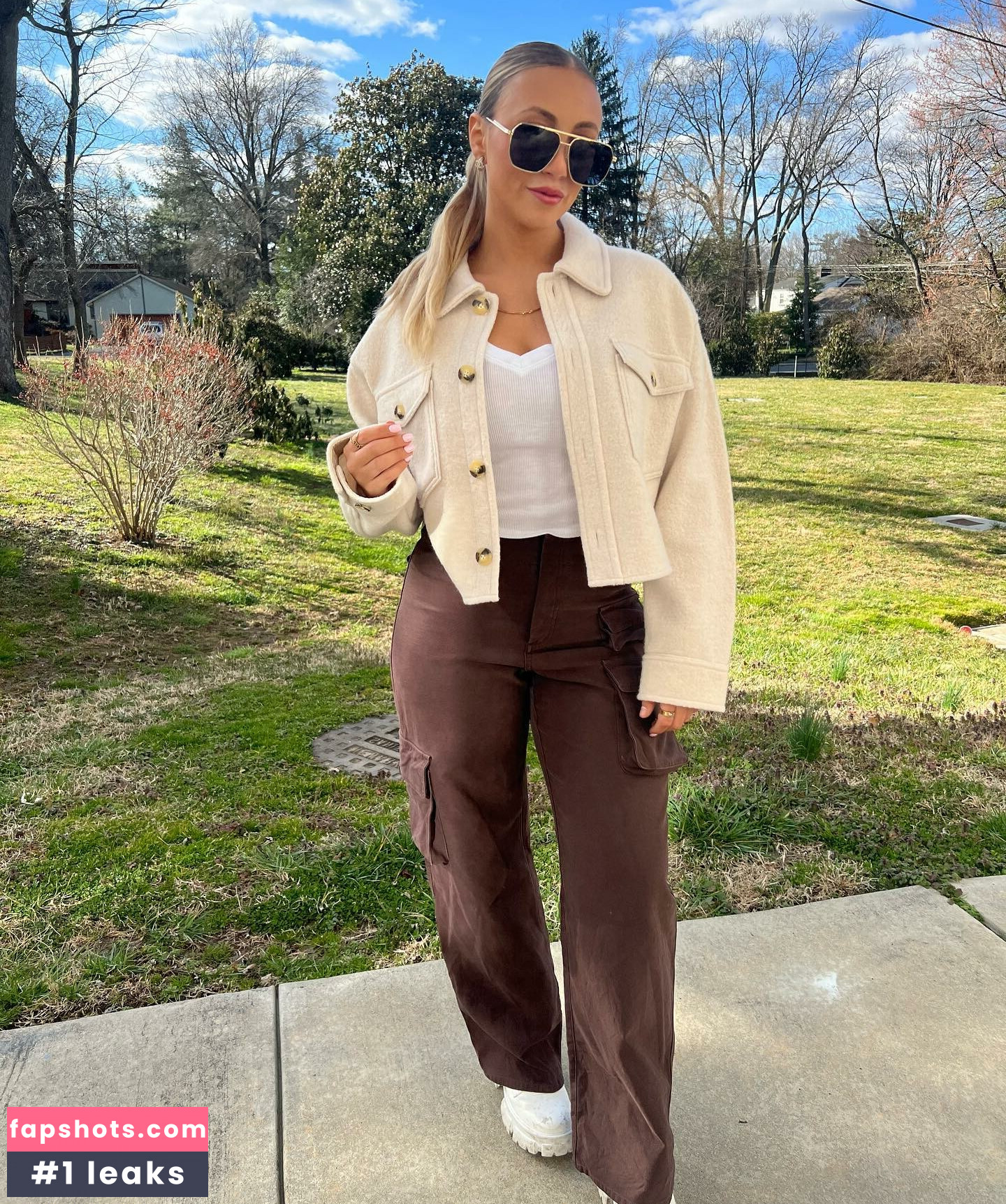 Sabrina Romana gallery photo #24