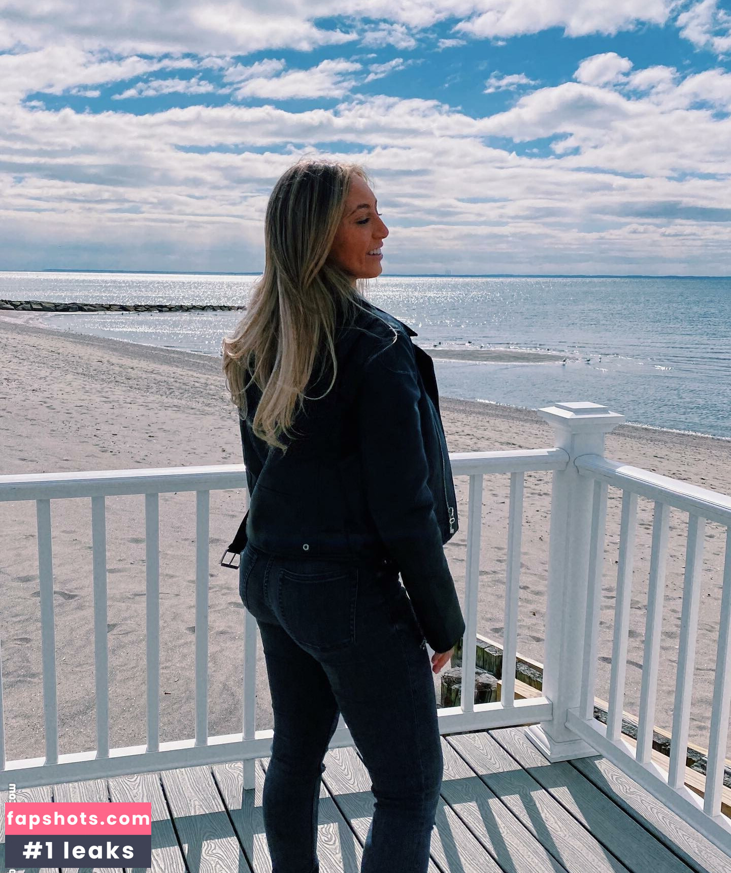 Sabrina Romana gallery photo #27