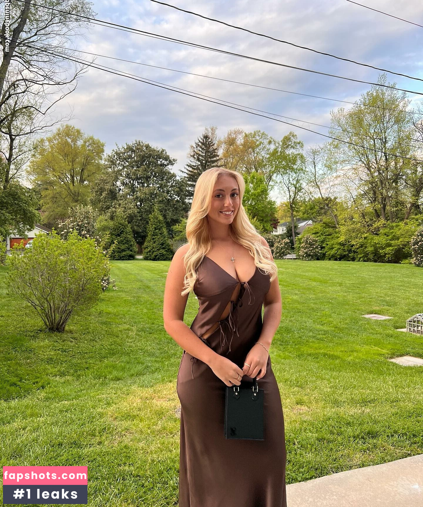 Sabrina Romana gallery photo #6