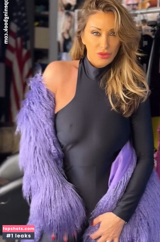 Sabrina Salerno Filtración Desnuda OnlyFans Foto #33 - Fapshots