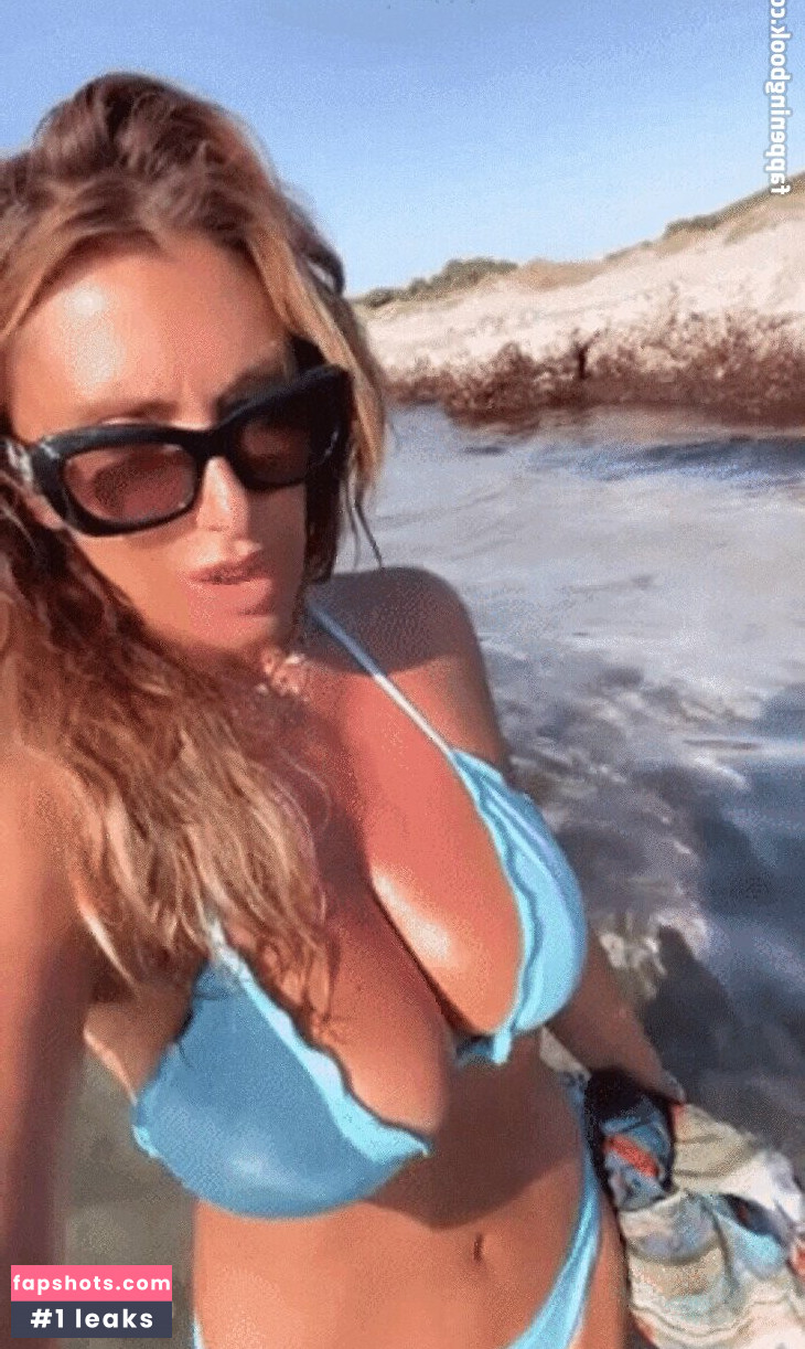 Sabrina Salerno gallery photo #354