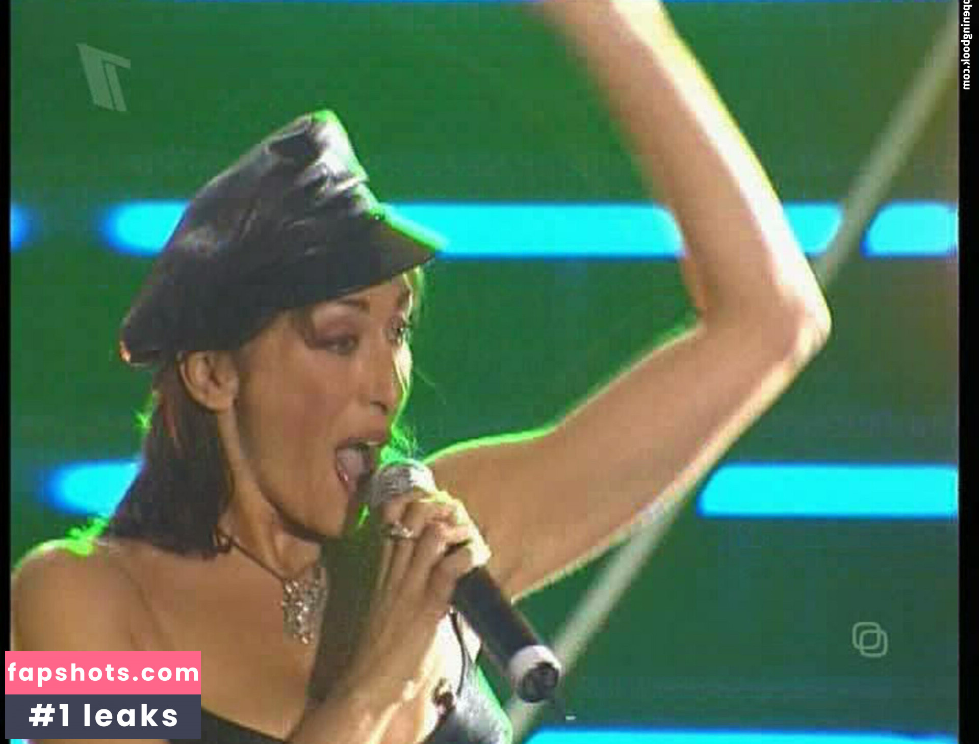 Sabrina Salerno gallery photo #370