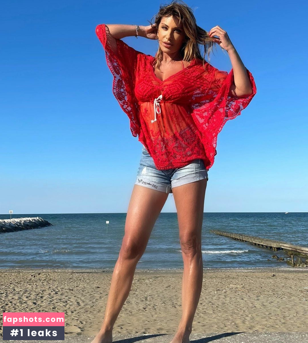 Sabrina Salerno gallery photo #387