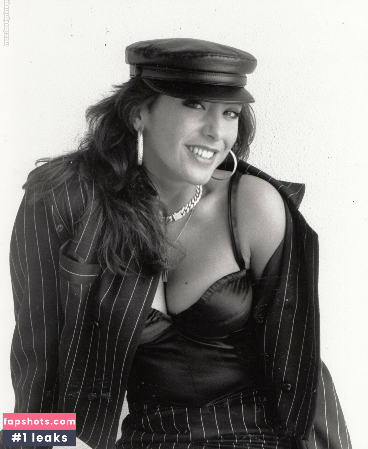 Sabrina Salerno gallery photo #402