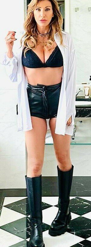 sabrina-salerno gallery photo #1108