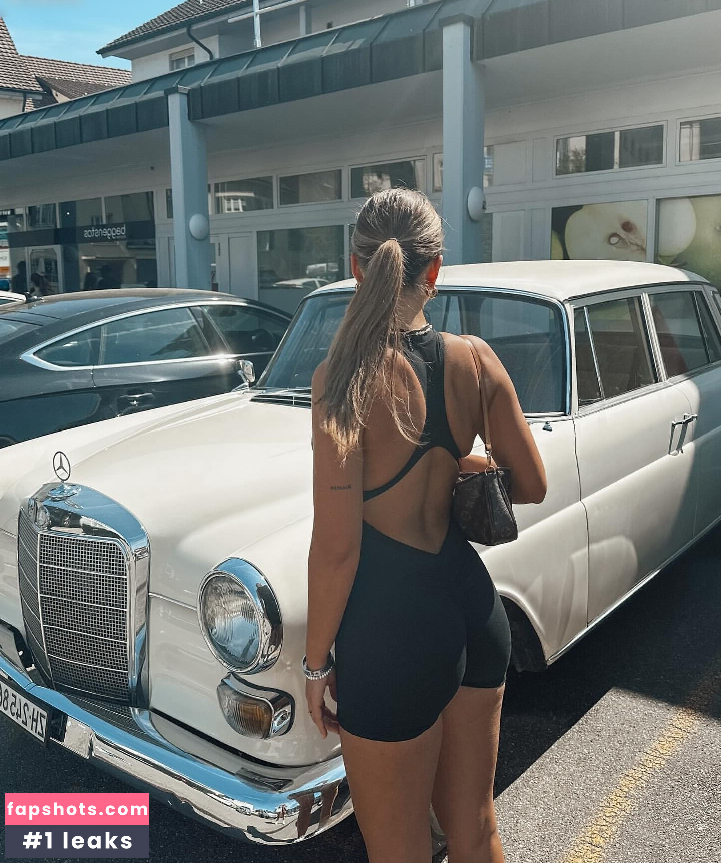 Sabrina Sedlatschek gallery photo #4