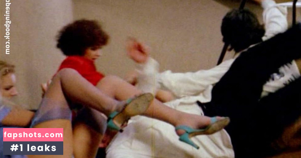 Sabrina Siani gallery photo #4