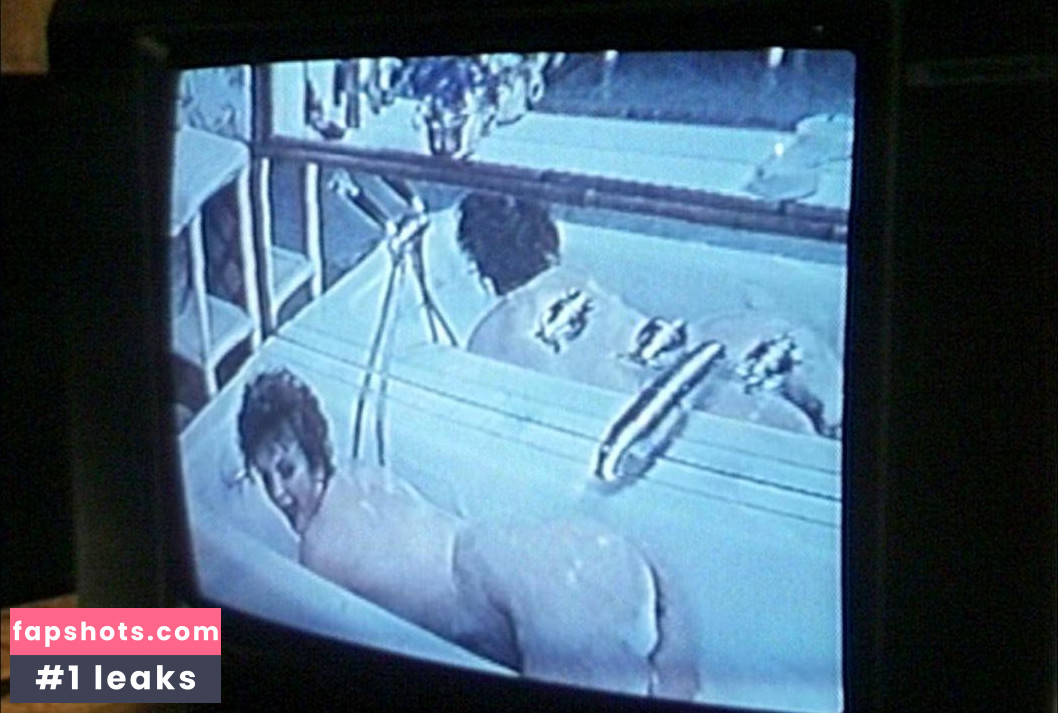 Sacha Darwin gallery photo #8