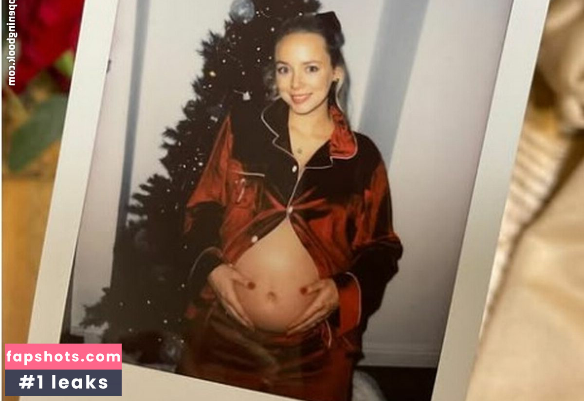 Sacha Parkinson Filtración Desnuda OnlyFans Foto #4 - Fapshots