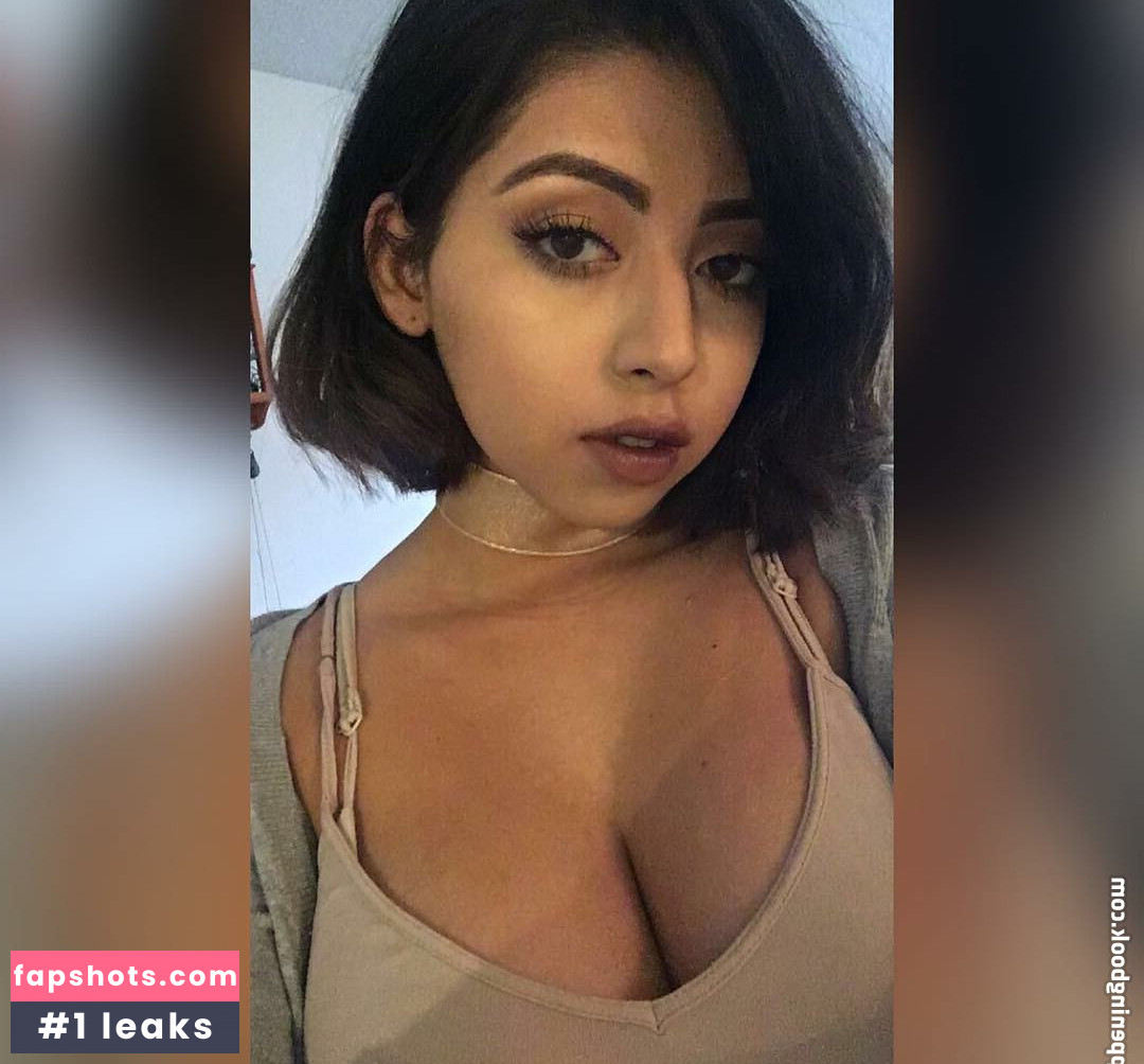 Sadd Pup nude babe gallery