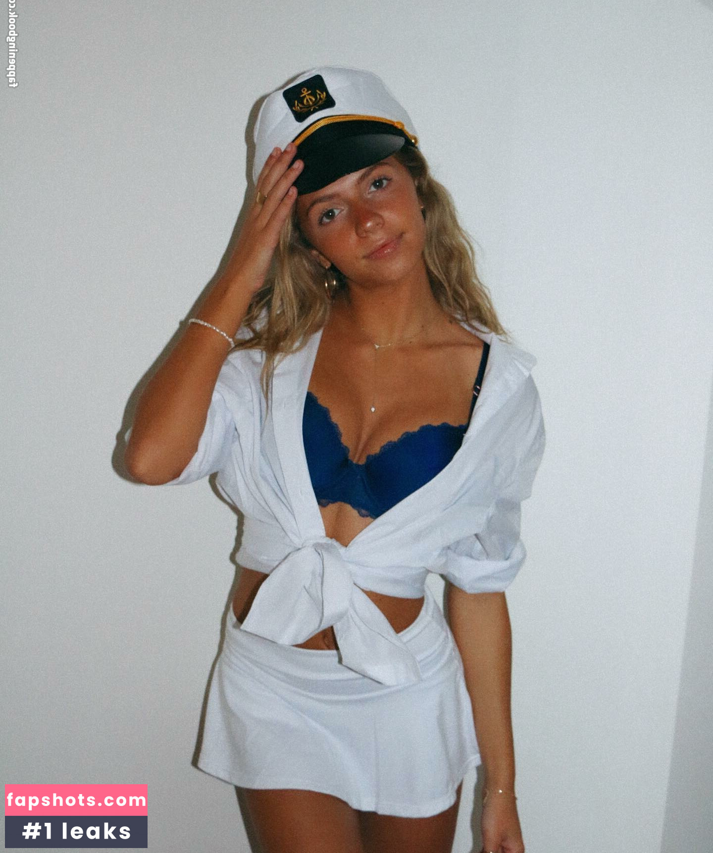 Sadie Crowell gallery photo #31