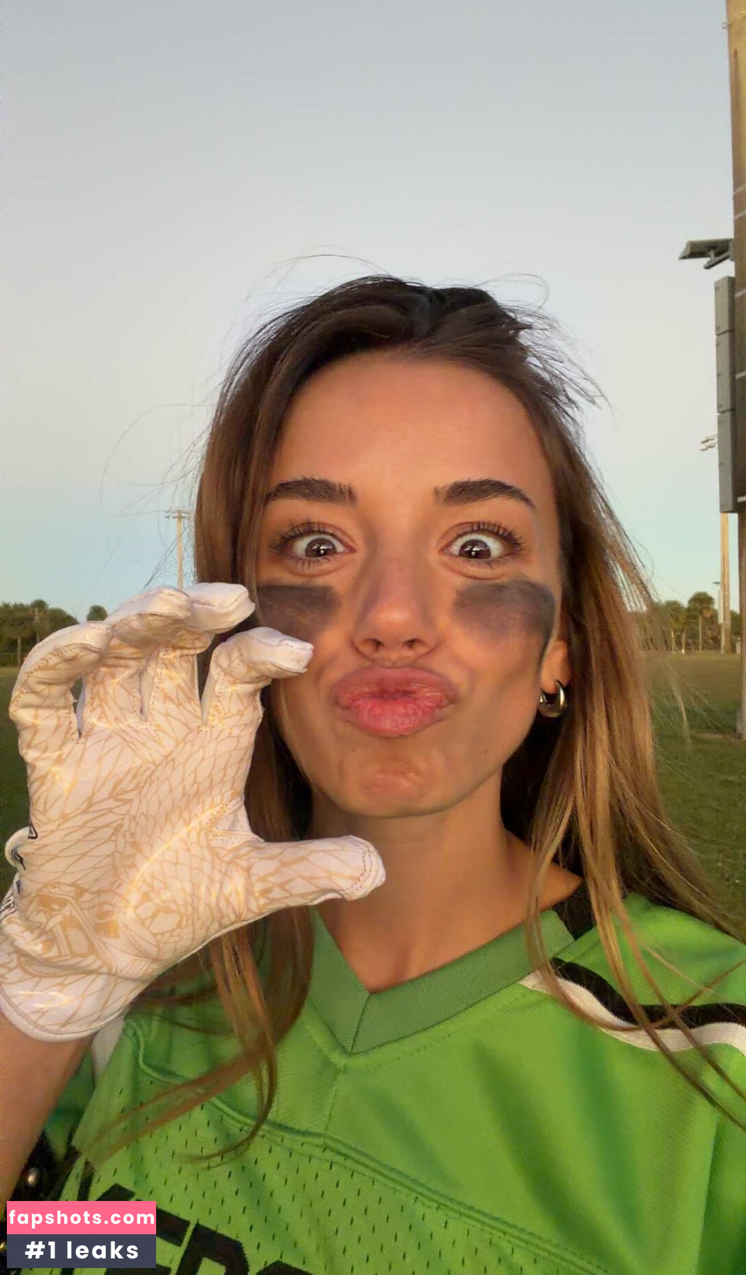 Sadie Mckenna gallery photo #35