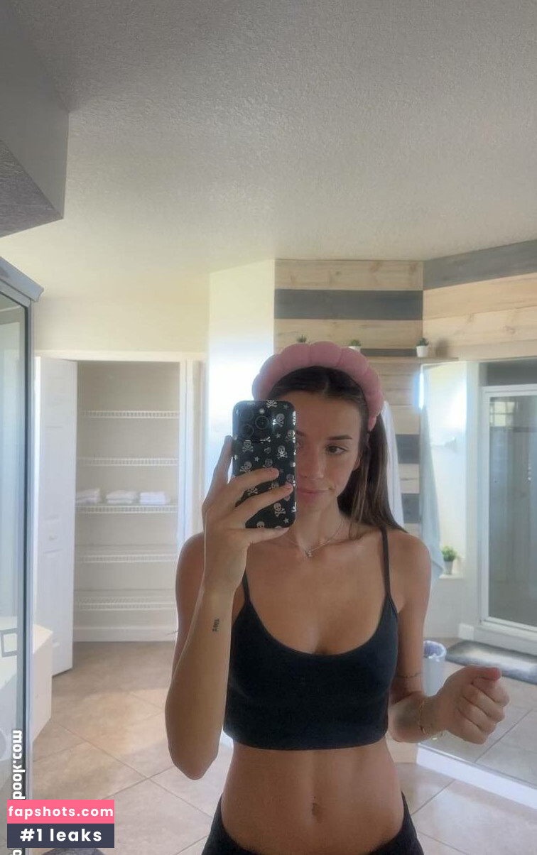 Sadie Mckenna gallery photo #397