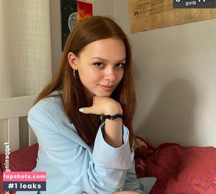 Sadie Soverall gallery photo #3